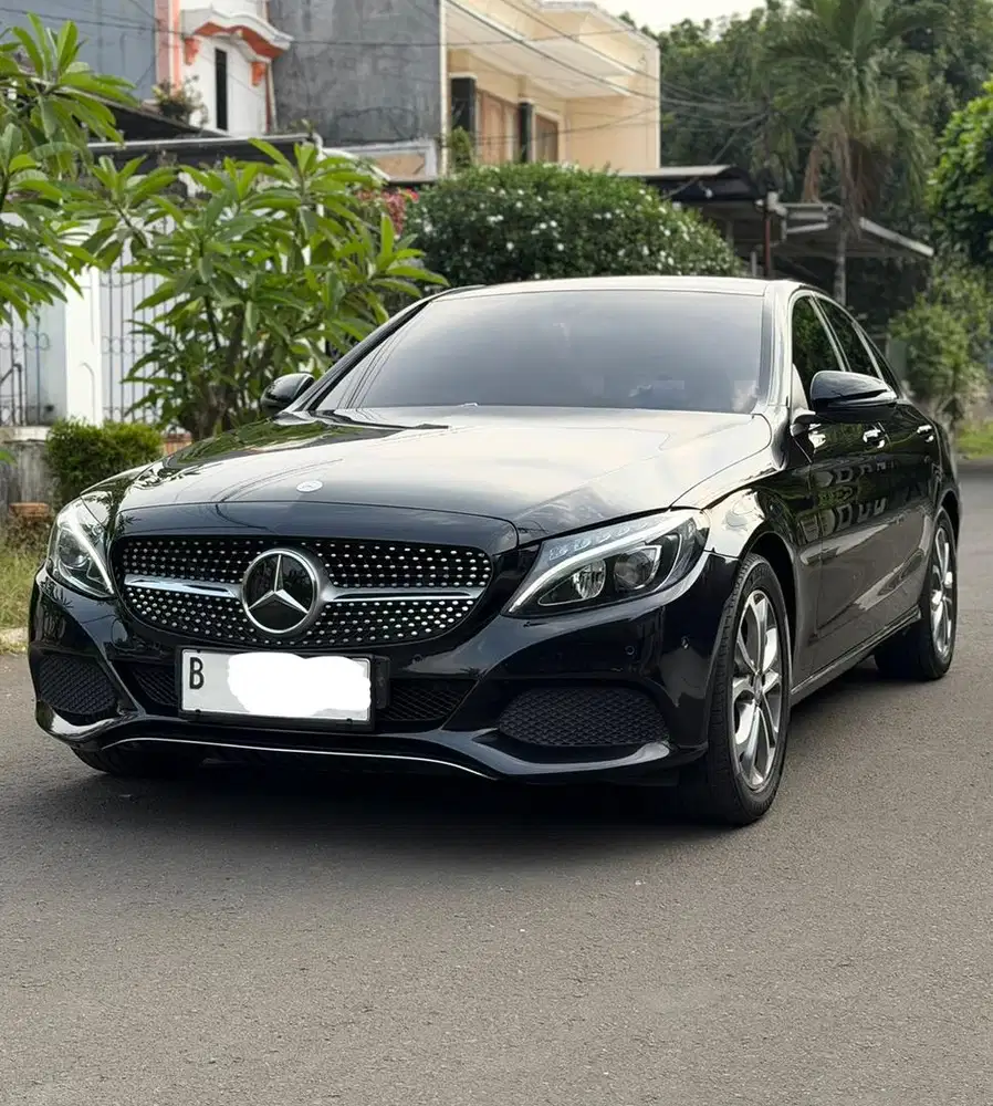Mercedes-Benz C200 2016 Bensin