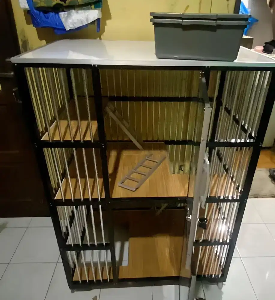 Kandang Kucing Besi 2 Tingkat Bekas Masih Bagus