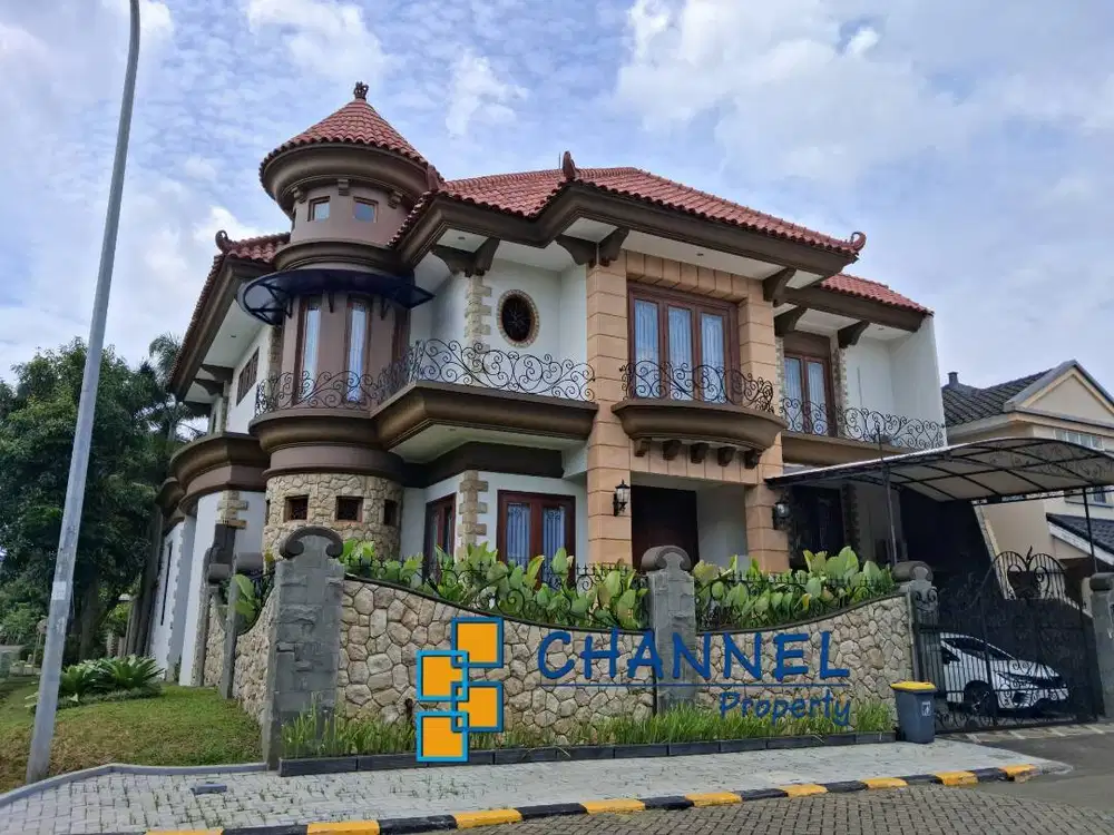 Di Jual Rumah Mewah 3 Lantai Full Furnished BSD Puspita Loka