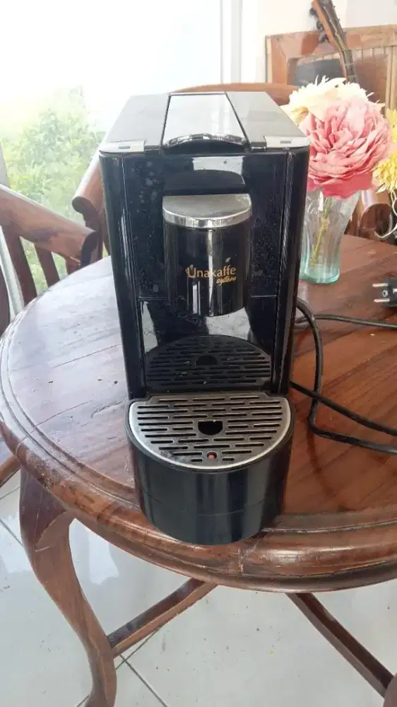 MESIN KOPI KAPSUL UNAKAFFE