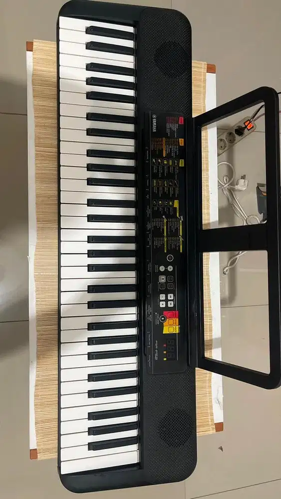 keyboard yamaha psr f52