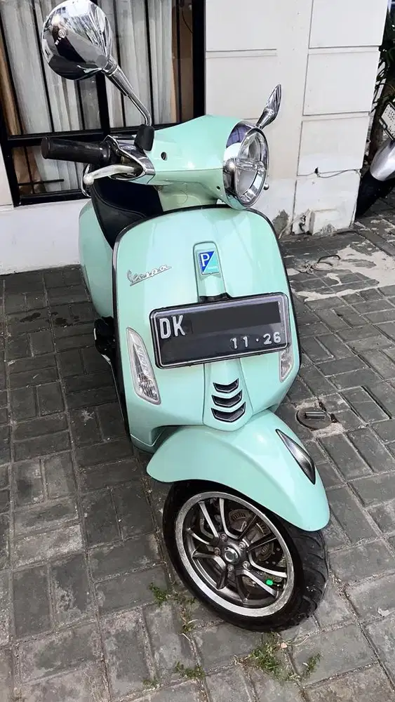 Negotiable - Vespa Primavera 150 i-get ABS 2021 Warna Green Relax