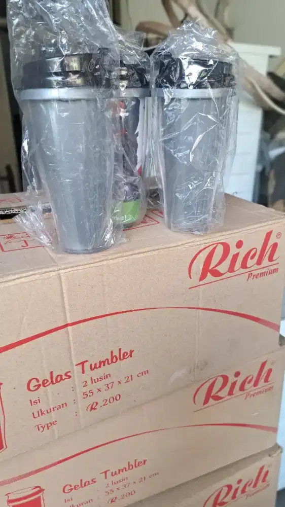 Gelas tumbler baru