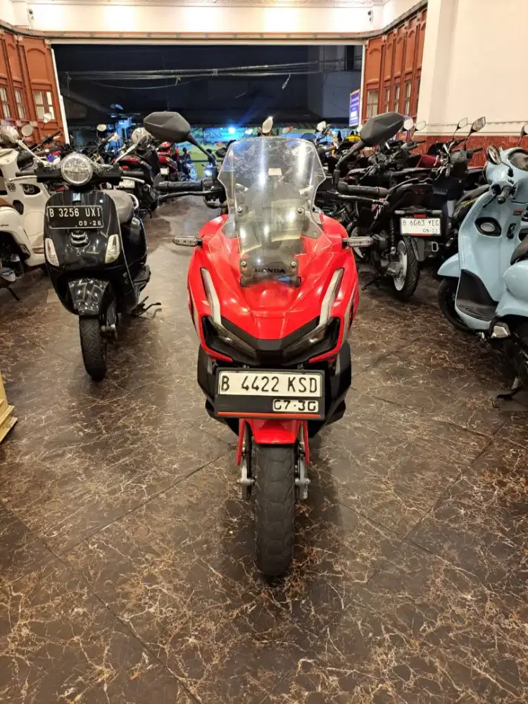 DP 1JUTA KREDIT HONDA ADV 150 ABS THN.2020 KM.RENDAH 16RB JARANG PAKAI
