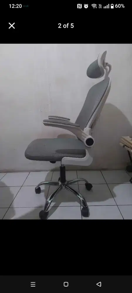 Kursi Komputer warna abu