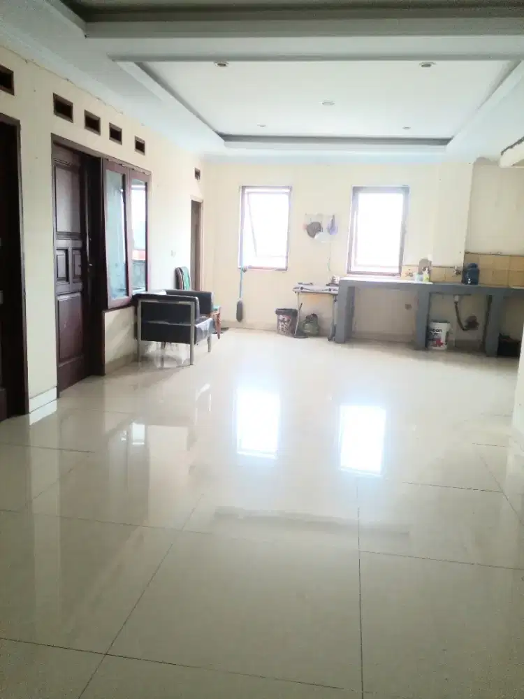 Kost Putra. CBD Ciledug