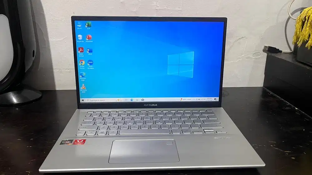 Asus vivobook A412D good condition