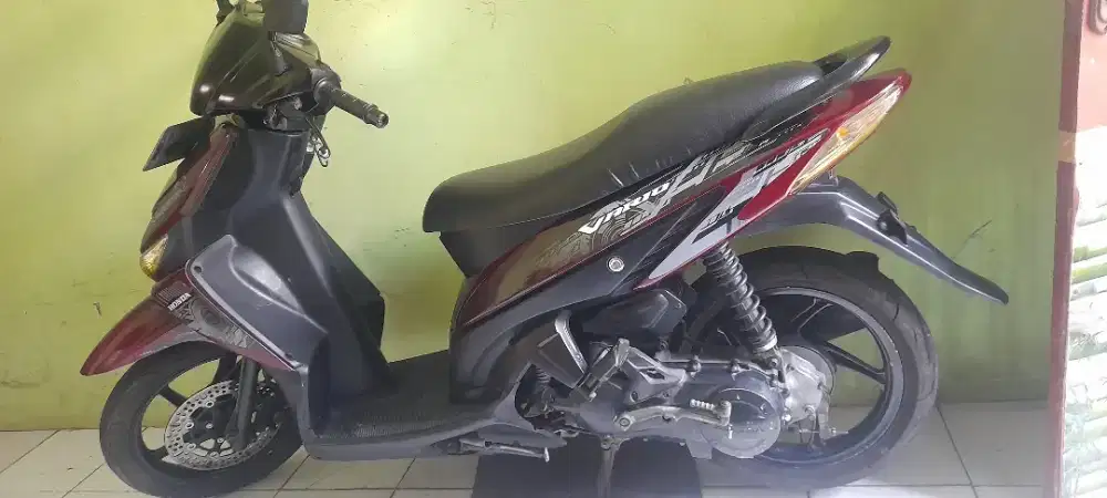 Jual honda vario 110 karbu cw tahun 2011
