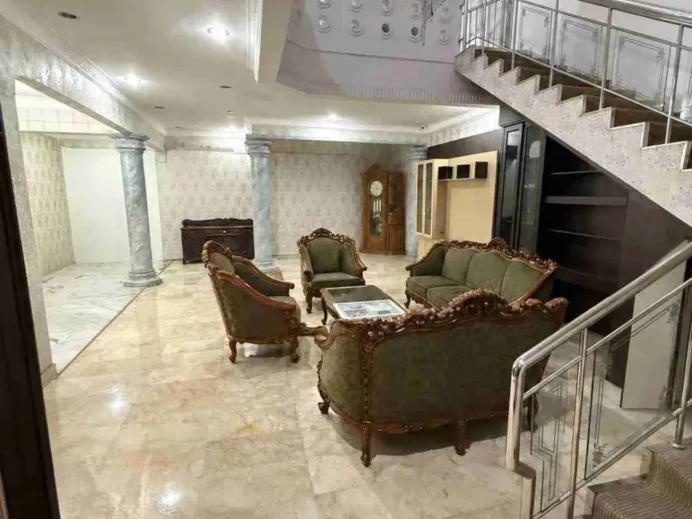 D sewa rumah tomang