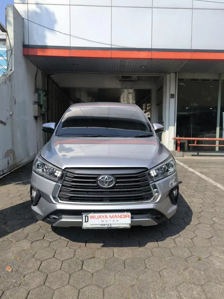 TOYOTA INNOVA 2.4 DIESEL V A/T 2021