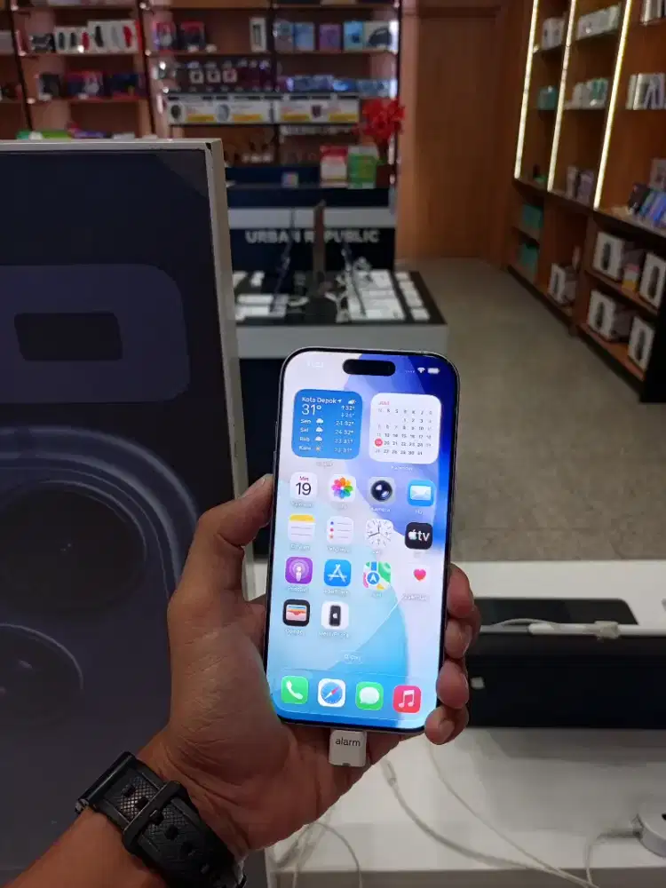 CICILAN RINGAN DAN MUDAH  IPHONE 17 BUNGA 0% PAKE HOMECREDIT
