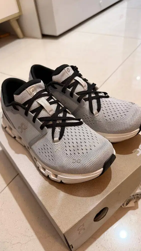 Pre Love Oncloud Training X4 Glacier Stone size 42
