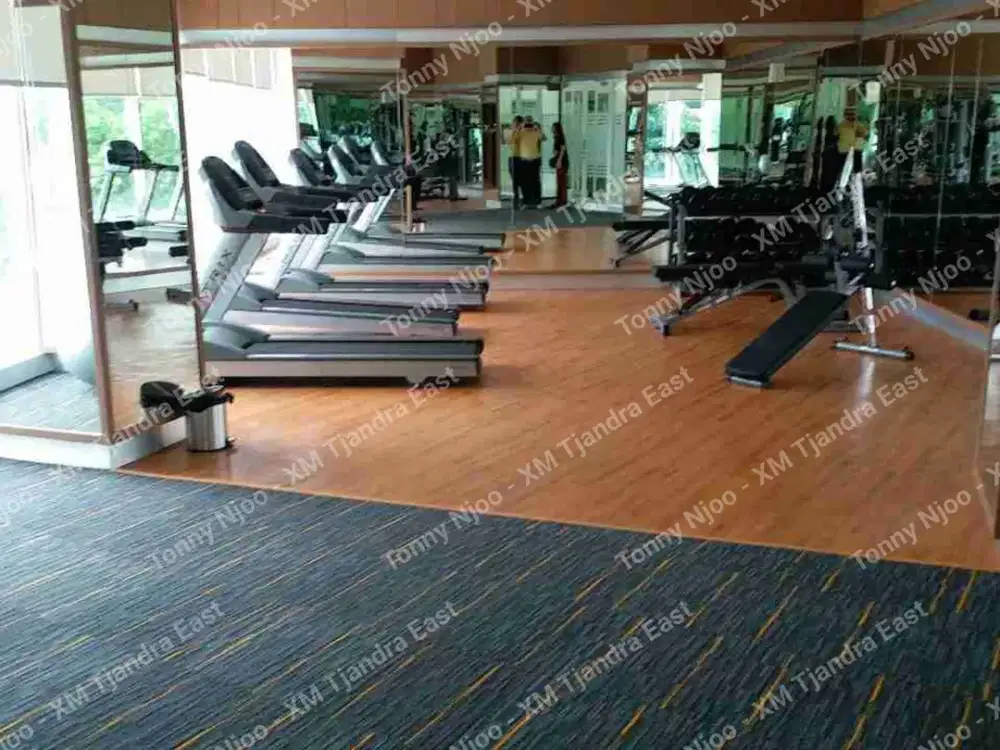 Semi Furnish Grand Sungkono Lagoon Tower Venetian Surabaya Barat