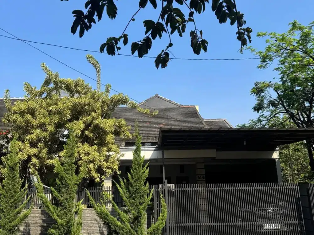 DIJUAL CEPAT ! RUMAH MEWAH MINIMALIS NYAMAN DAN TENANG DALAM KOMPLEK MARGAHAYU RAYA BANDUNG