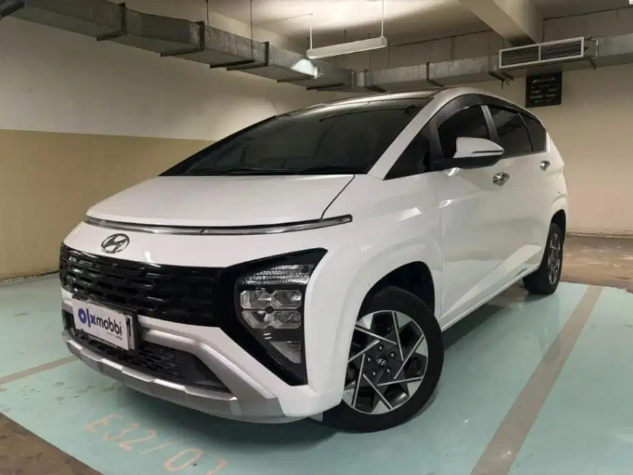 LOW DP Hyundai Stargazer 1.5 Prime Bensin-AT 2022 ASM