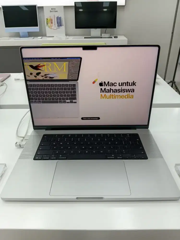Macbook pro M5pro 16 inc bisa Cicilan Syarat Cukup KTP