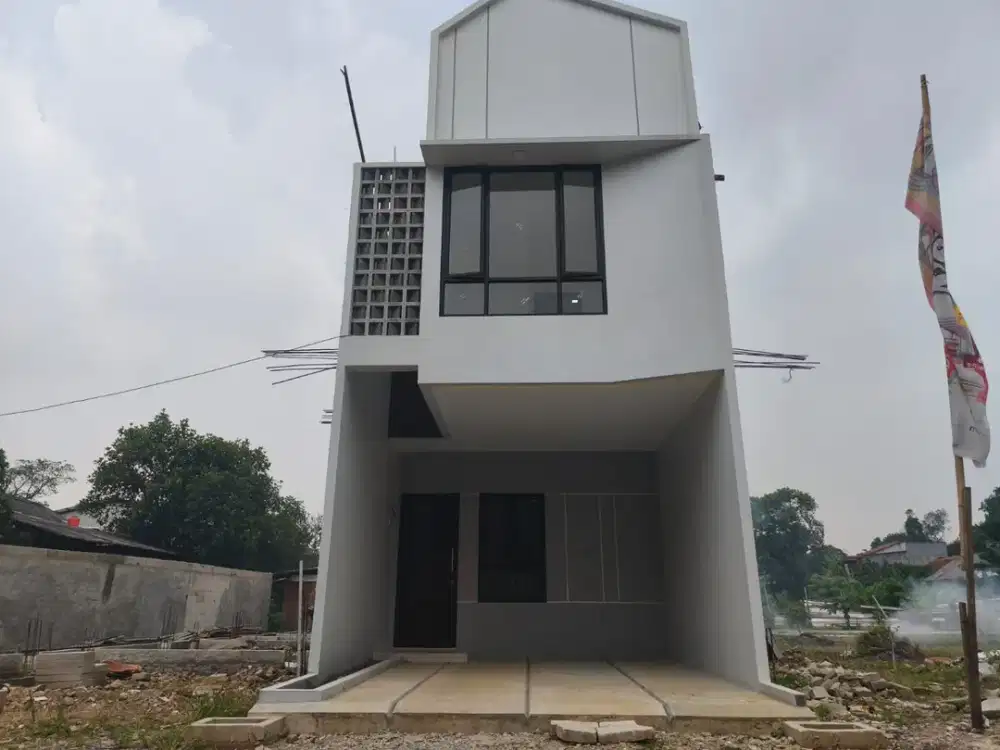 Rumah 2 lantai harga 1 lantai di Cilodong Depok