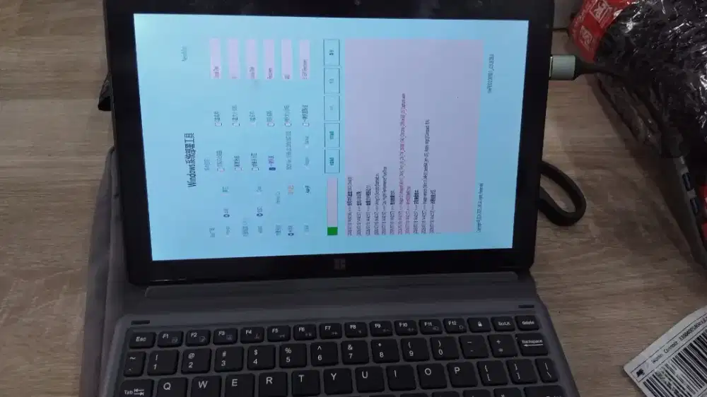 TEKNISI TABLET ELEKTRONIK