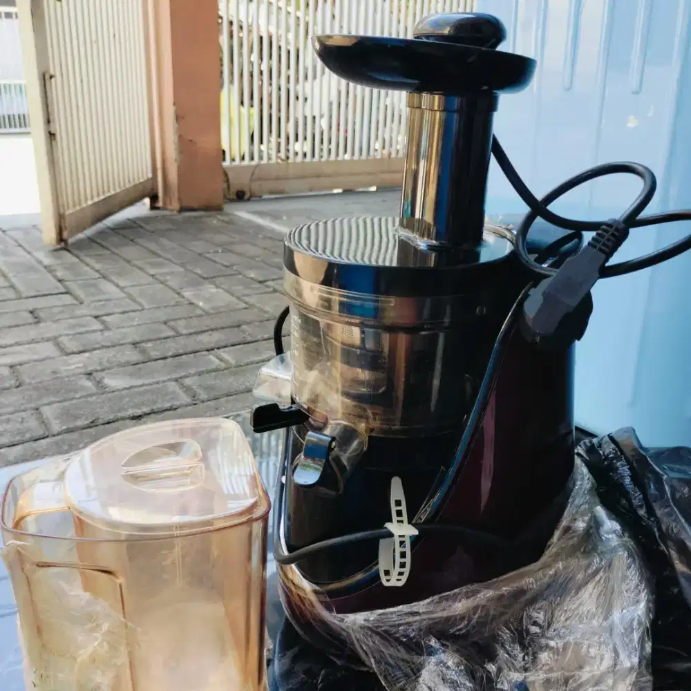 WTS Hurom Slow Juicer (SURABAYA)