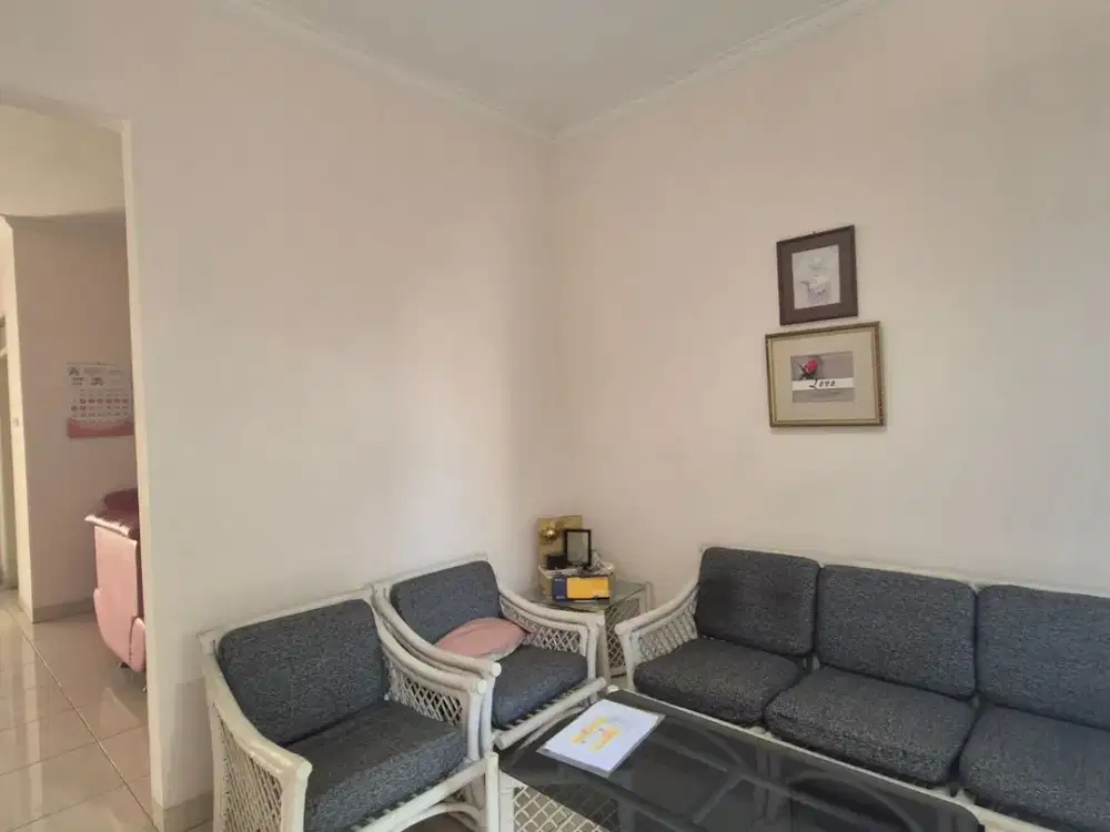 Langsung Ambil Alih! Ready Rumah Minimalis Siap Huni Di Kawasan Tenang Taman Kopo Indah, Bandung