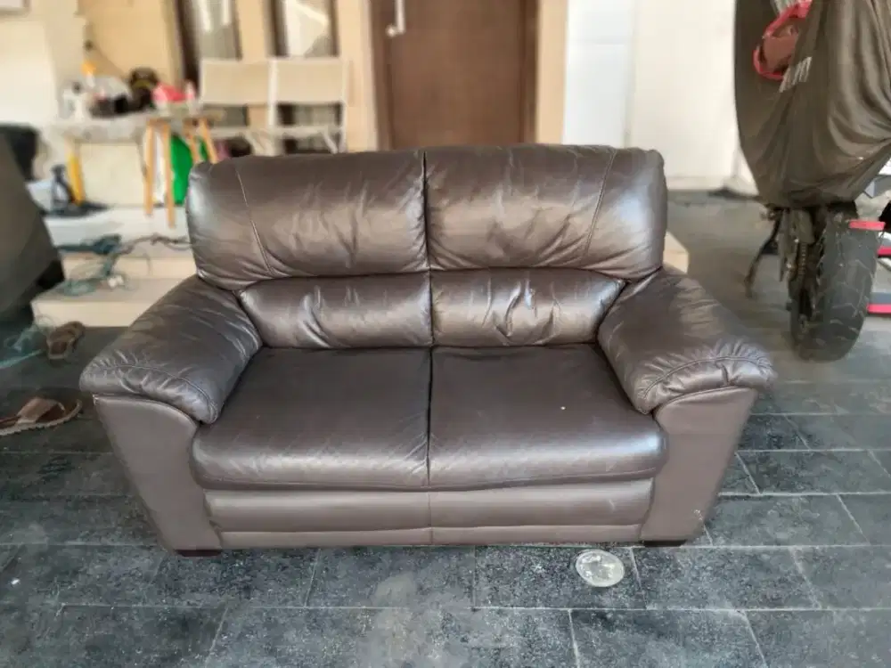 Jasa perbaikan sofa ganti kulit dan bahan berbagai jenis motif