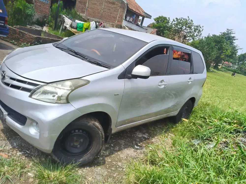 Toyota Avanza 2013 Bensin