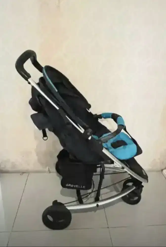 Dijual stroller BABY*LLE second