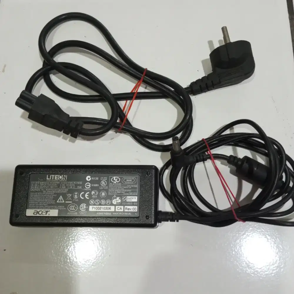 Adaptor laptop Acer -Liteon