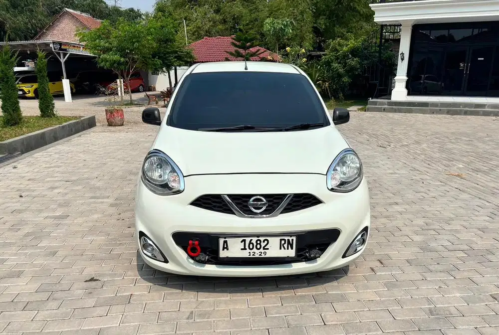 NISSAN MARCH MATIC 2014