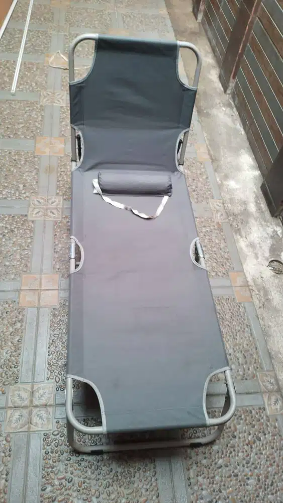 Kursi Malas Lipat Portabel / Ranjang Lipat Velbed Outdoor & Indoor (Ab