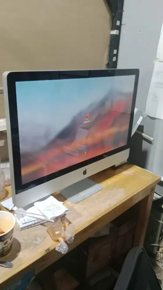 iMac 27 Mid 2011 Core i5 RAM 8GB Mulus normal Layar Besar Siap Pakai