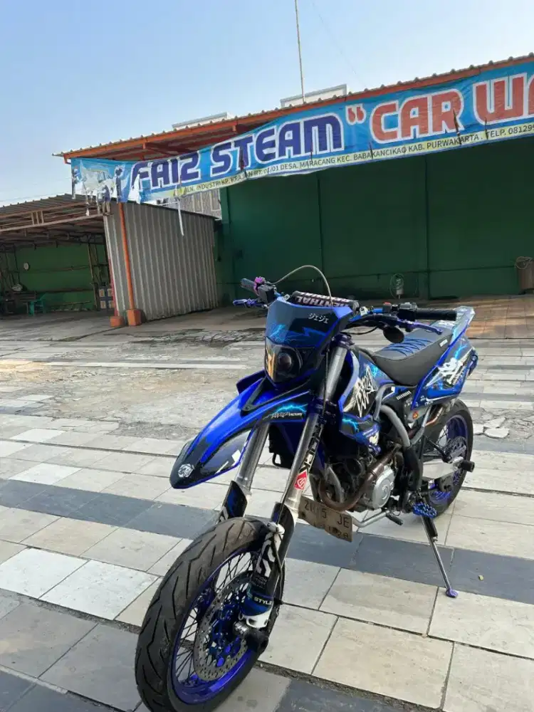 YAMAHA WR 155 SUPERMOTO TAHUN 2023