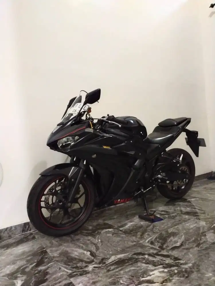 Yang cari R25 kondisi motor 85%