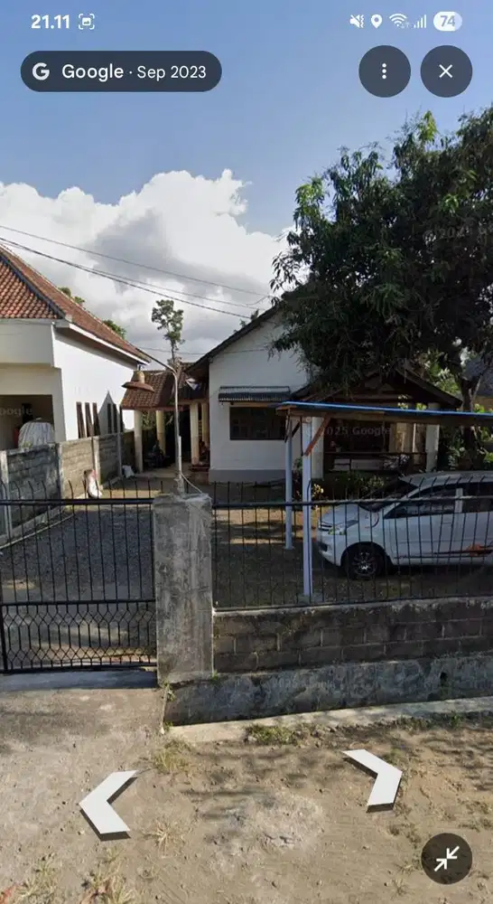 Rumah dijual Halaman Luas 822m²