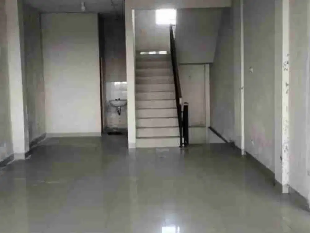 Ruko Gandeng Jl Raya Puspitek Tangsel 3,5 Lantai Lokasi Strategis