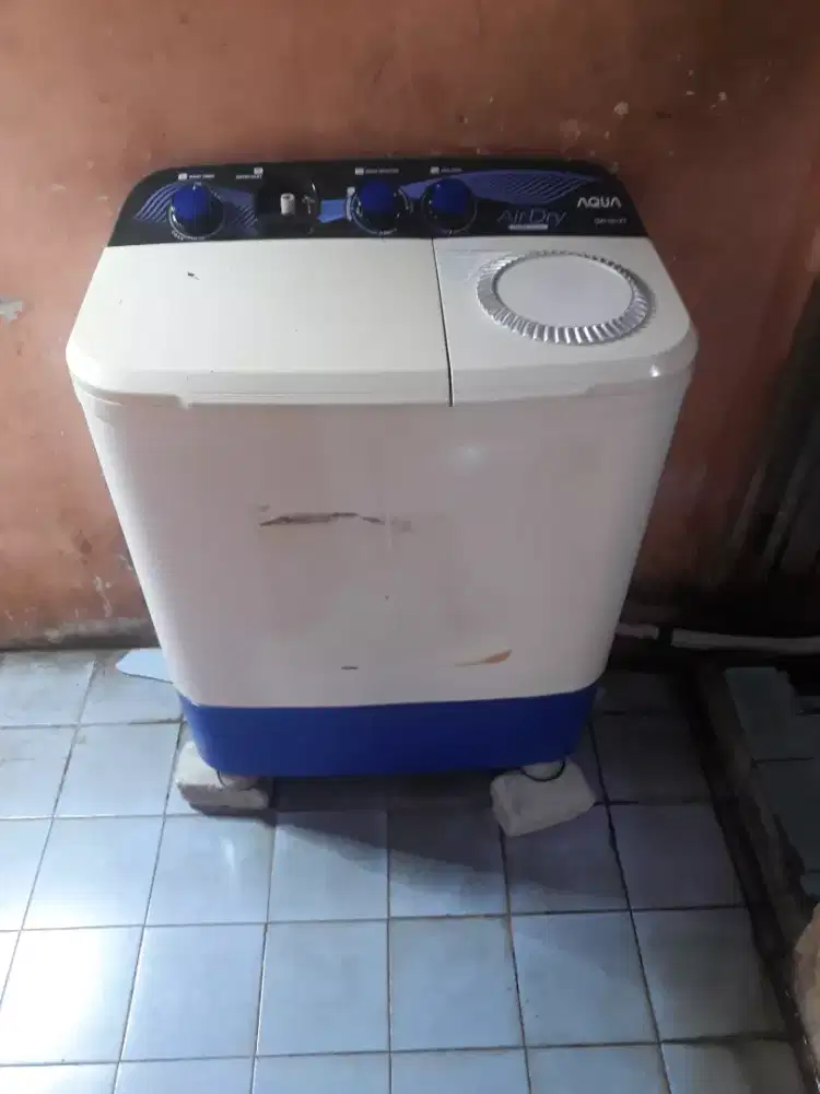Mesin cuci aqua 2tabung 8kg