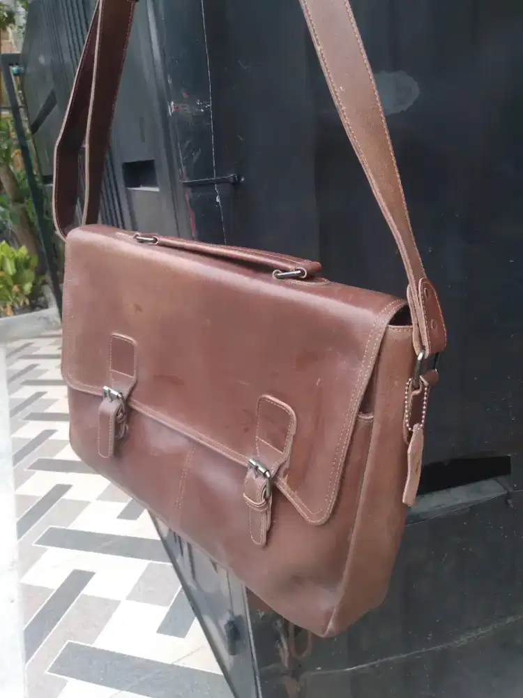 Tas dokumen full kulit