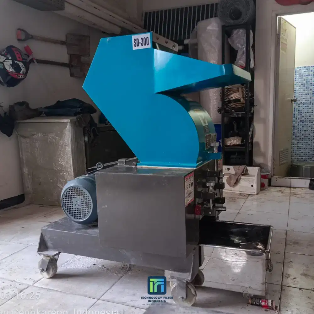 Mesin pencacah plastik Plastik Crusher SD-300