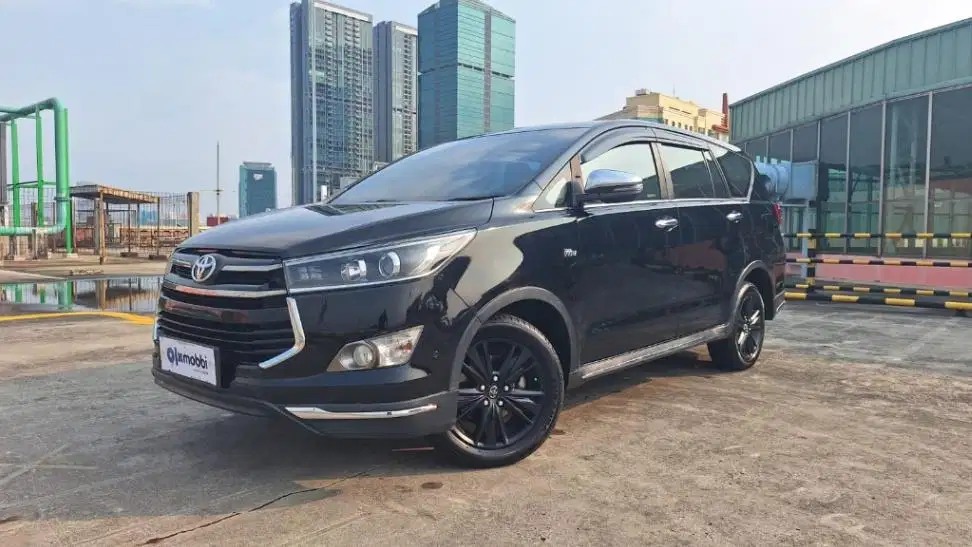 Toyota Kijang Innova 2.0 Venturer Bensin-AT 2019