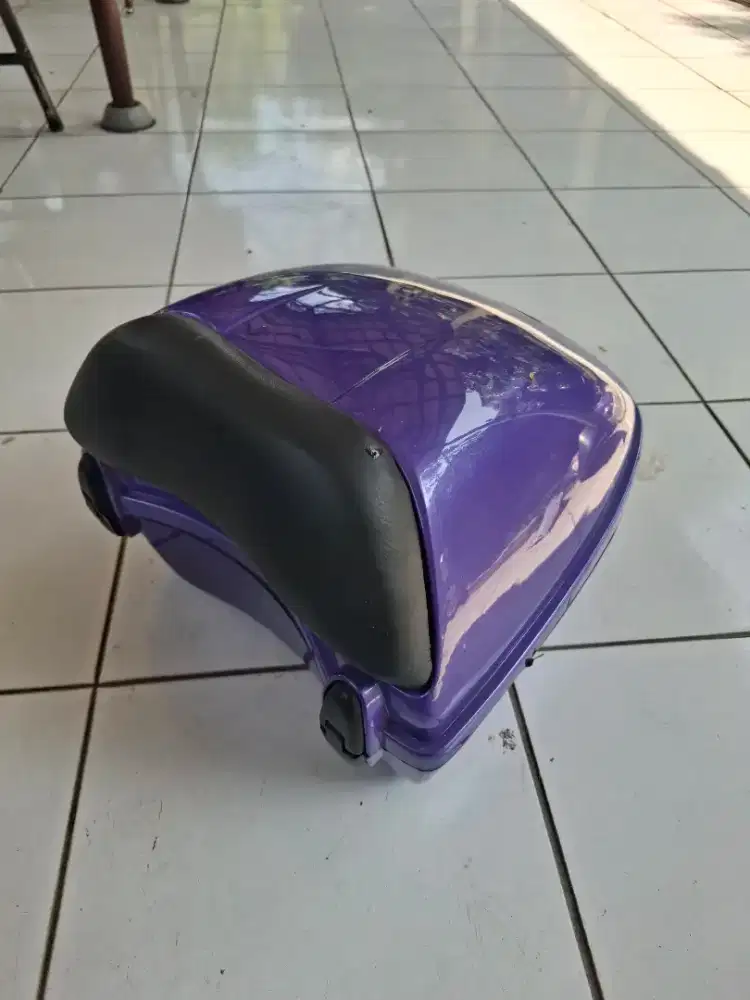 Box Belakang Motor 10L