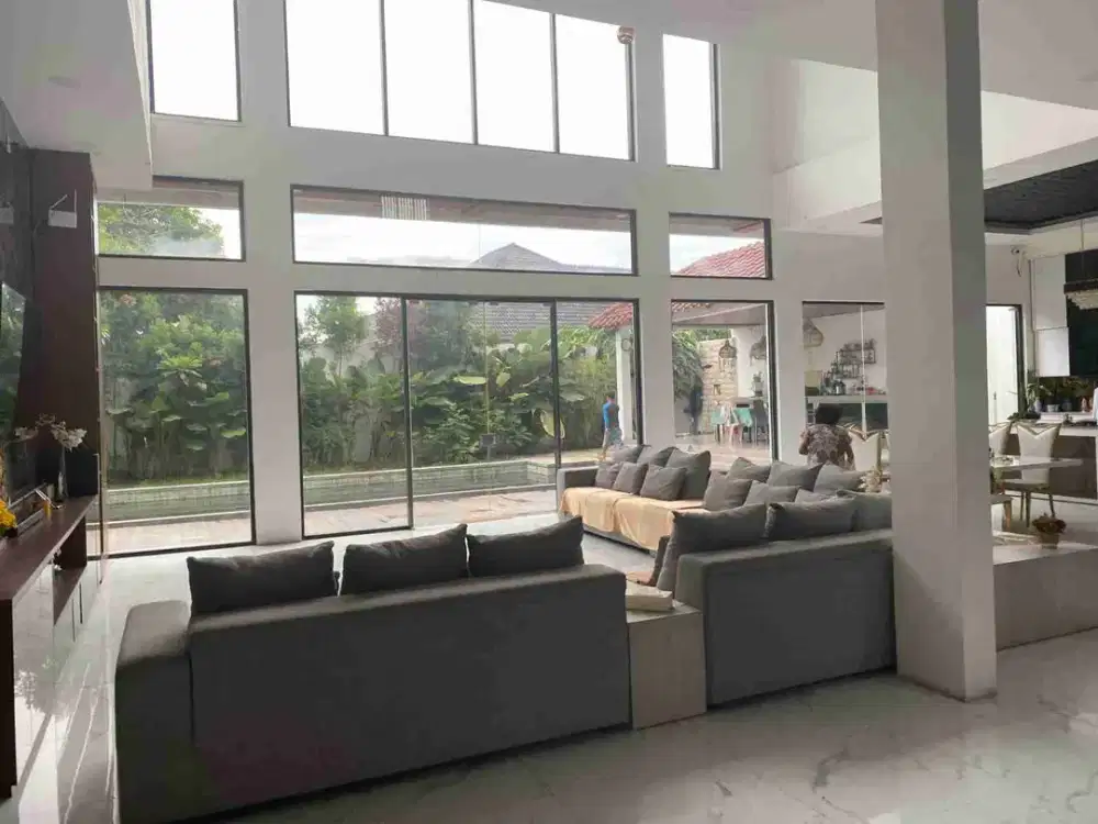 RUMAH MEWAH 3 LANTAI SIAP HUNI DI MEDAN JOHOR