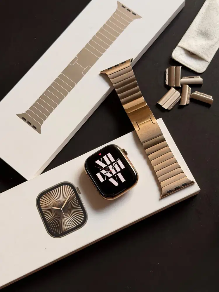 Apple Watch Series 10 46mm Gold Titanium