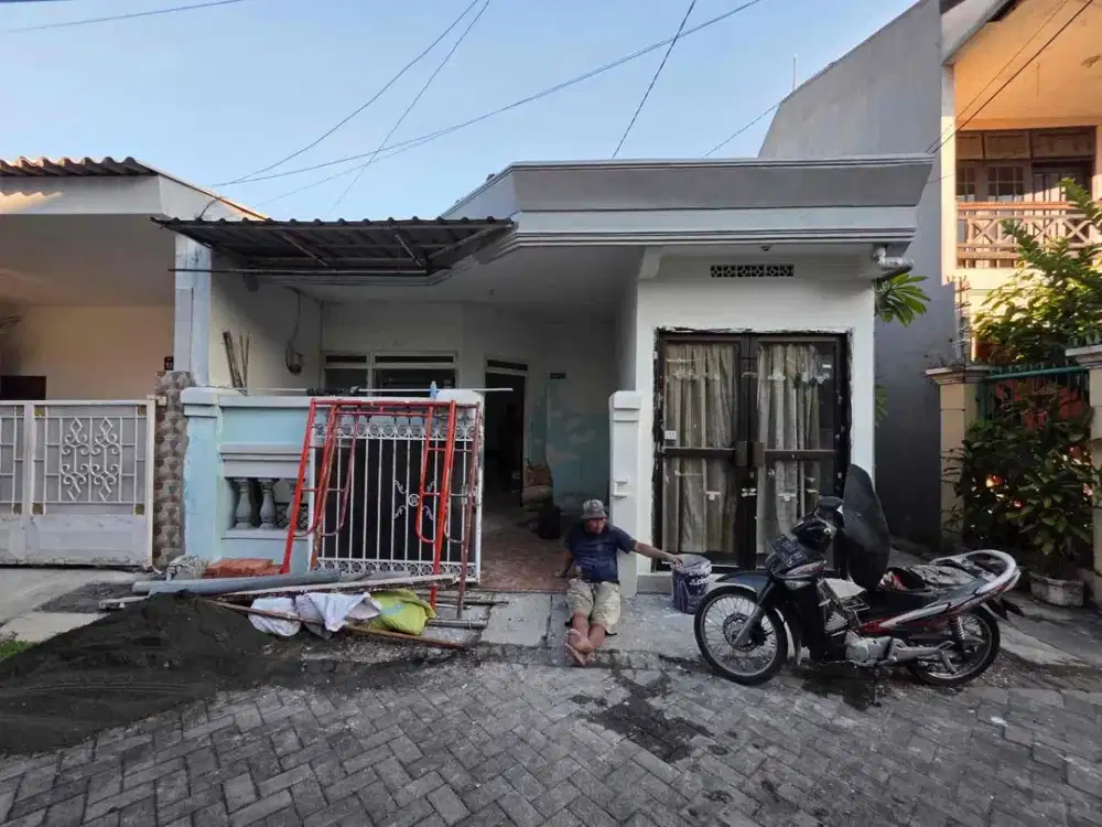 Rumah Second di Gunung Sari Indah Surabaya Lokasi Strategis Full Renov