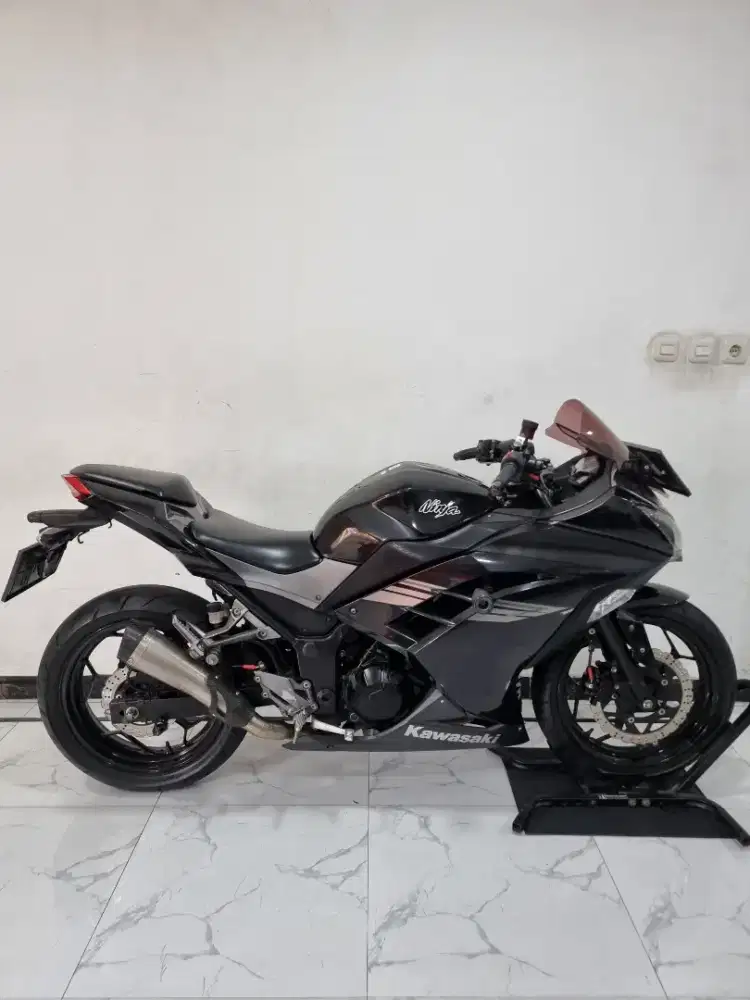 Kawasaki Ninja 250 Fi 2018 bln 3 Modif branded cakep siap gaspol