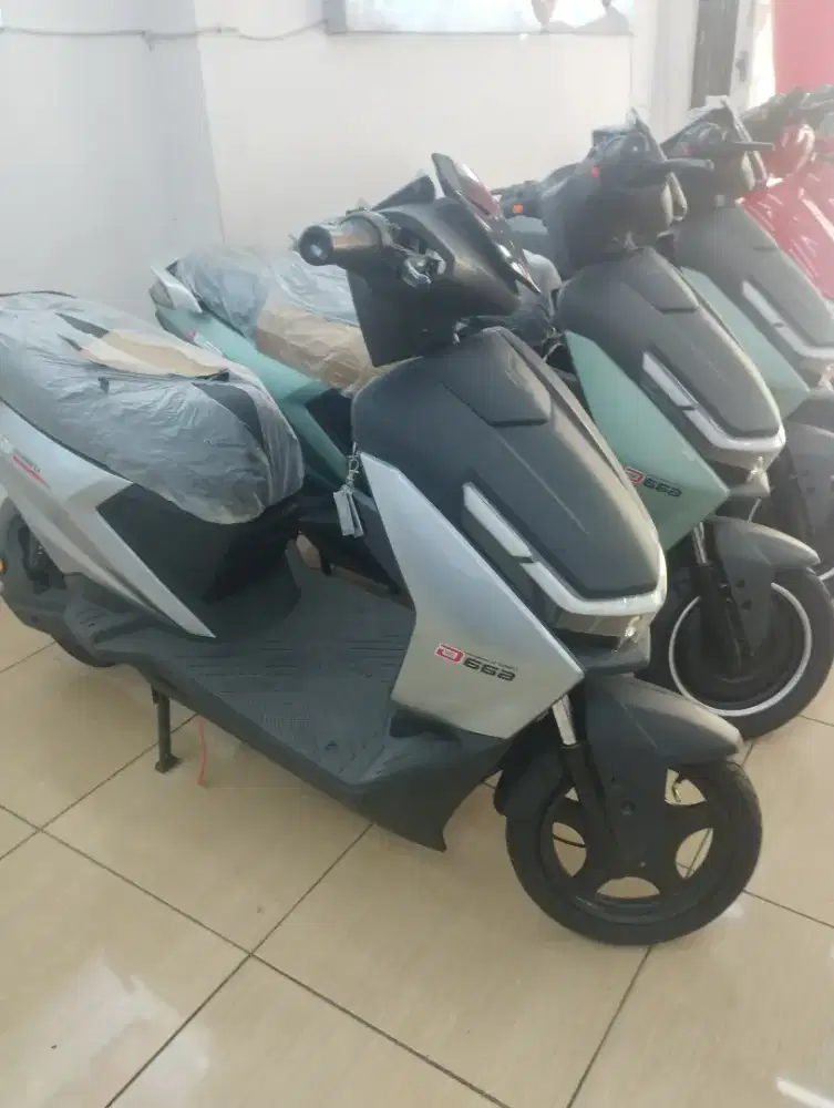 SEPEDA LISTRIK UWINFLY
