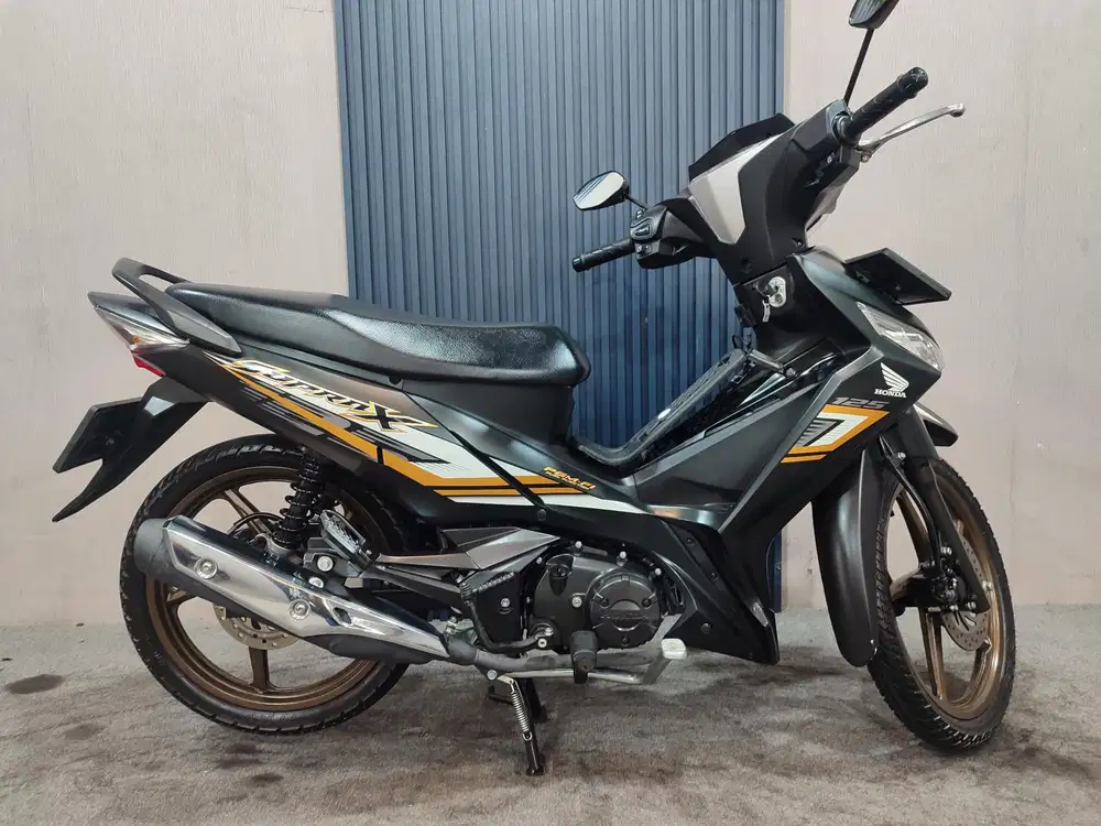 Supra X 125 fi 2023 istimewa mulus terawat siap pakai...