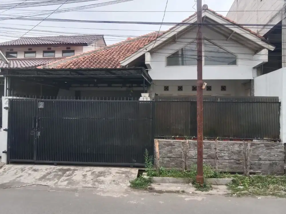 TURUN HARGA ! DIJUAL CEPAT RUMAH STRATEGIS DEKAT KIARA ARTHA PARK BABAKAN SARI KOTA BANDUNG