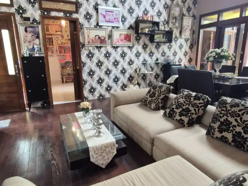 Miliki Segera! Rumah Terawat Di Cluster Aman Dan Nyaman, Sudah Semifurnish, Bumi Adipura, Bandung