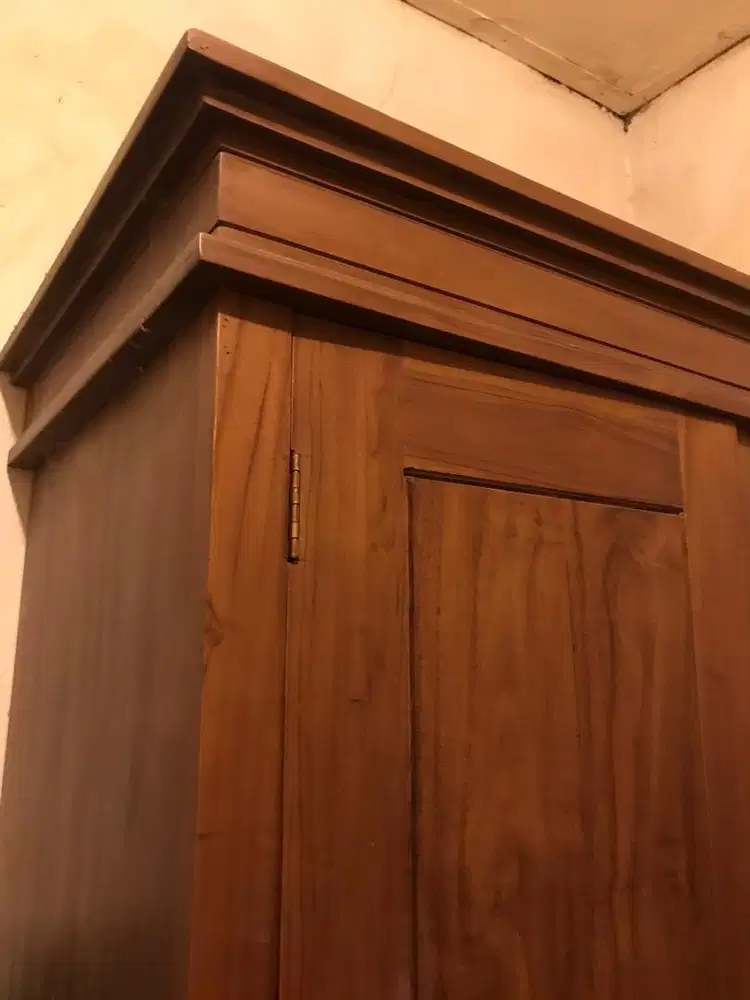 lemari jati dua pintu