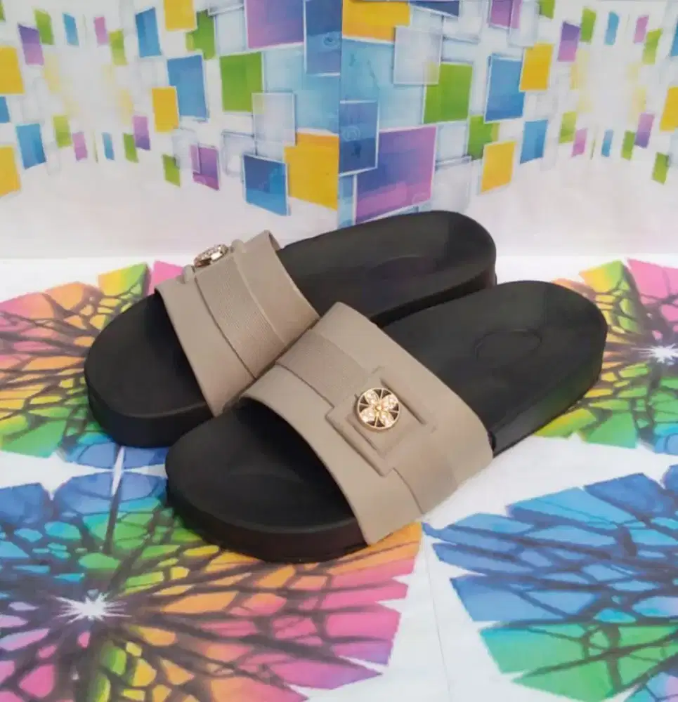 Sandal bebas ongkir se-jabodetabek
